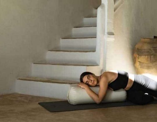 Faire du yoga à la maison : conseils pour une pratique à domicile
